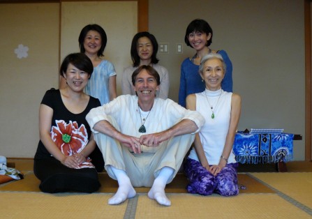 三重県志摩市での最初の「瞑想とグループヒーリング」のあとで
SHIMA/Mie: After the first Meditation & Healing Group