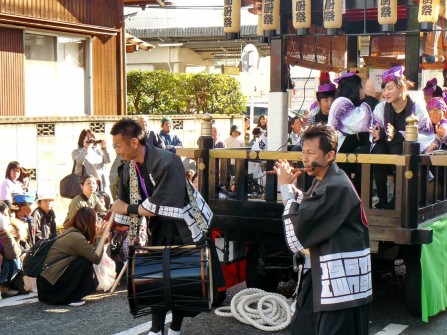 志摩：お祭りの楽しい雰囲気、そして素晴らしい音楽