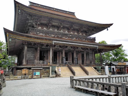奈良：吉野の巨大な木造のお寺